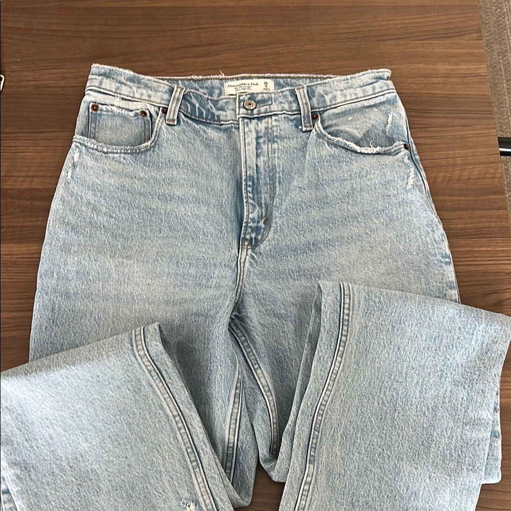 Classic Light Blue Women's Jeans